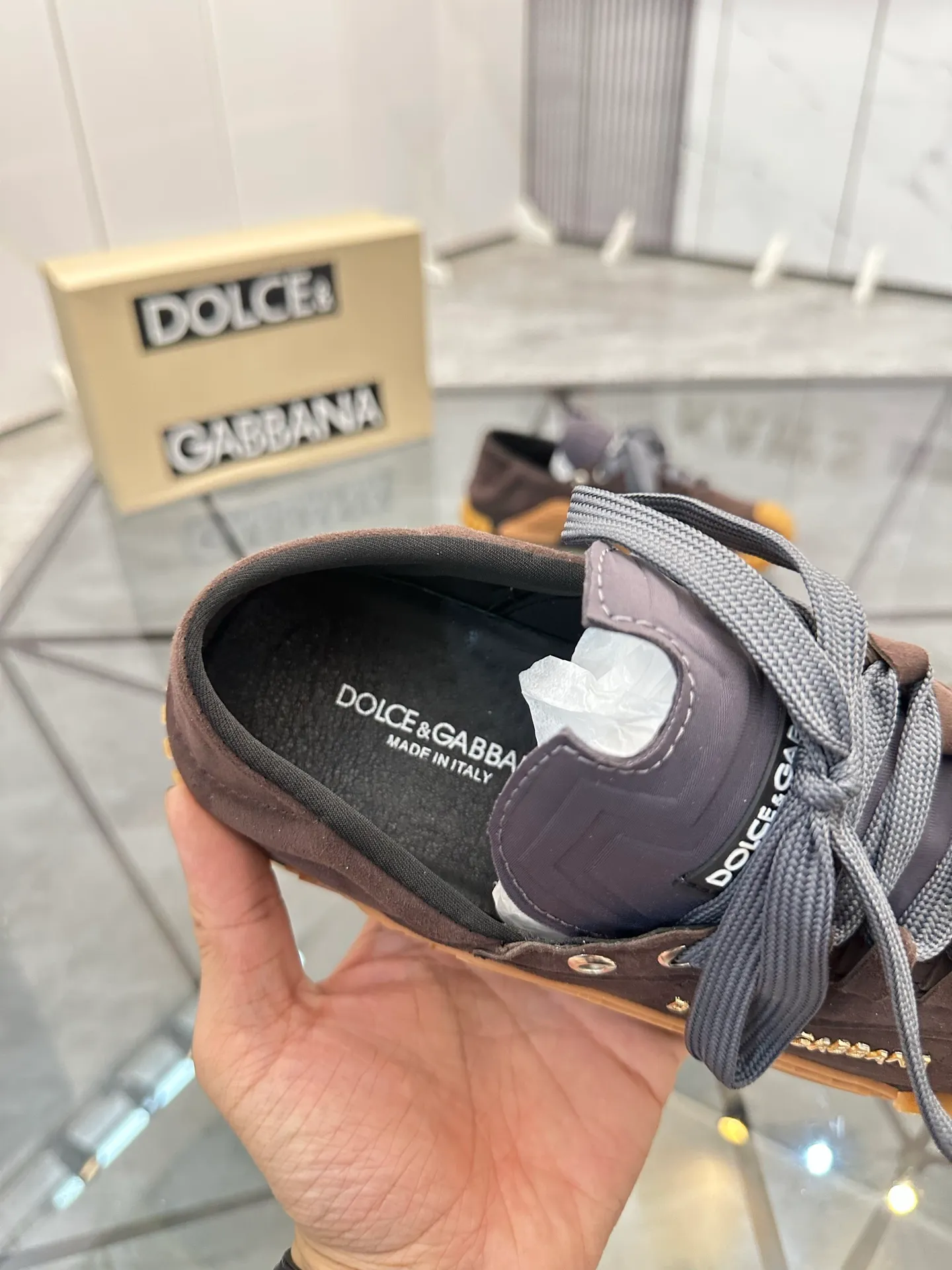 Men's shoes: 💰P460¥ Product trademark: DG "Dolce & Gabbana*" low-top sneakers Regular size: 35-44 (can be customized to 45.46.) Couple style Product materials: imported nubuck leather upper, breathable lining, original outsole. Number: 803